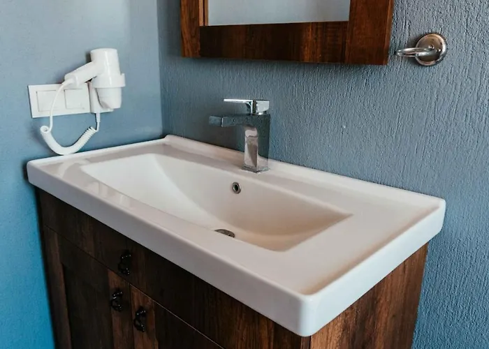 מלון Cati Boutique אלאקאטי