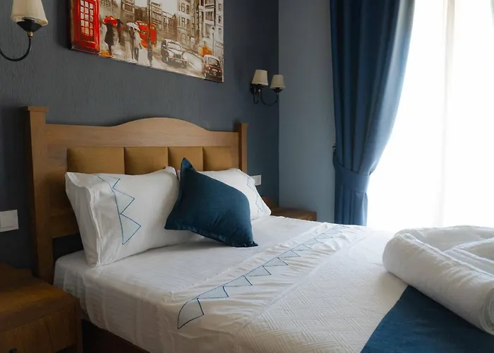 מלון Cati Boutique *