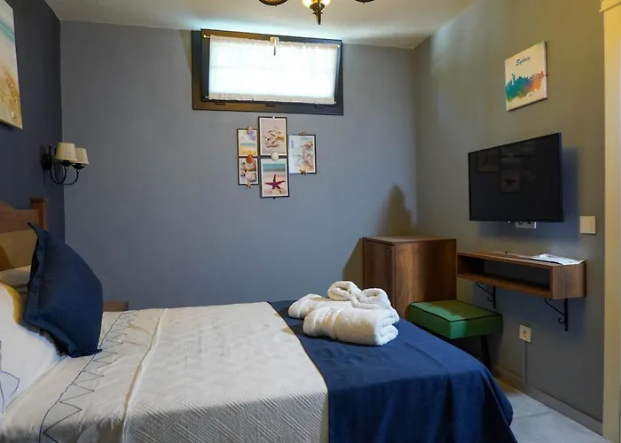 מלון Cati Boutique