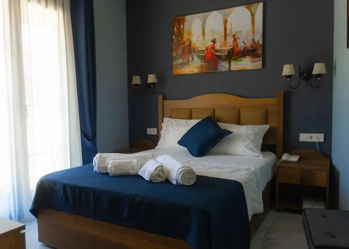 מלון Cati Boutique